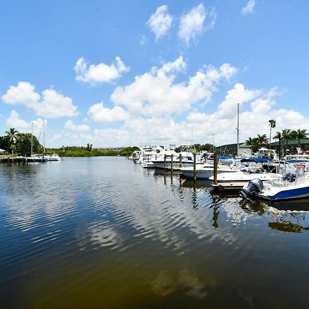 Remodeled, Huge Pool, Tiki Bar & Grill, Quiet Room Sarasota Esterno foto