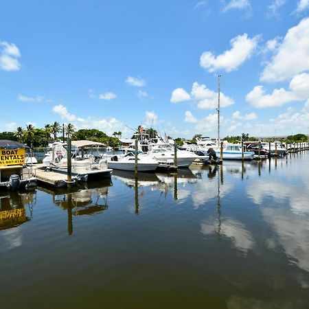 Remodeled, Huge Pool, Tiki Bar & Grill, Quiet Room Sarasota Esterno foto